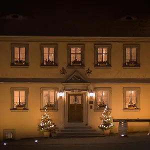 https://der-patrizierhof-weingut-gasthof-hotel-familie-grebner.com-bavaria.com